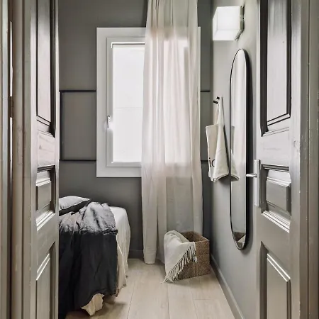 Pirineu - 2 Bedrooms In Sant Gervasi Appartement *