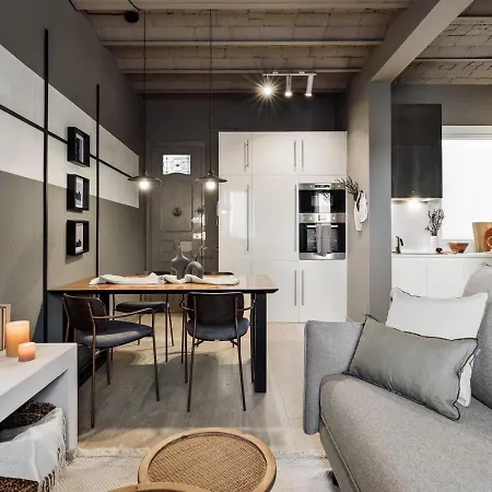 Pirineu - 2 Bedrooms In Sant Gervasi Apartment *