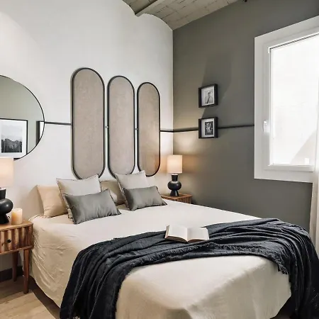 Pirineu - 2 Bedrooms In Sant Gervasi *